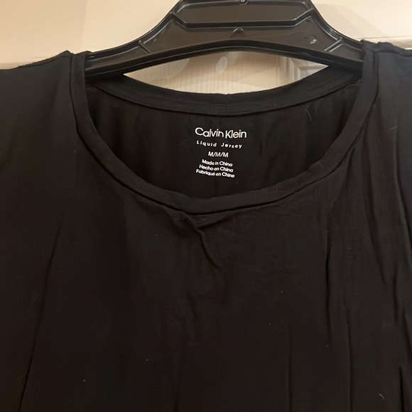 Calvin Klein liquid jersey long sleeve t 🖤 - Picture 3 of 5